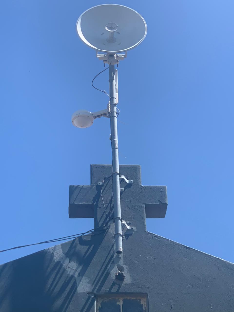 Customer CPE dish close-up